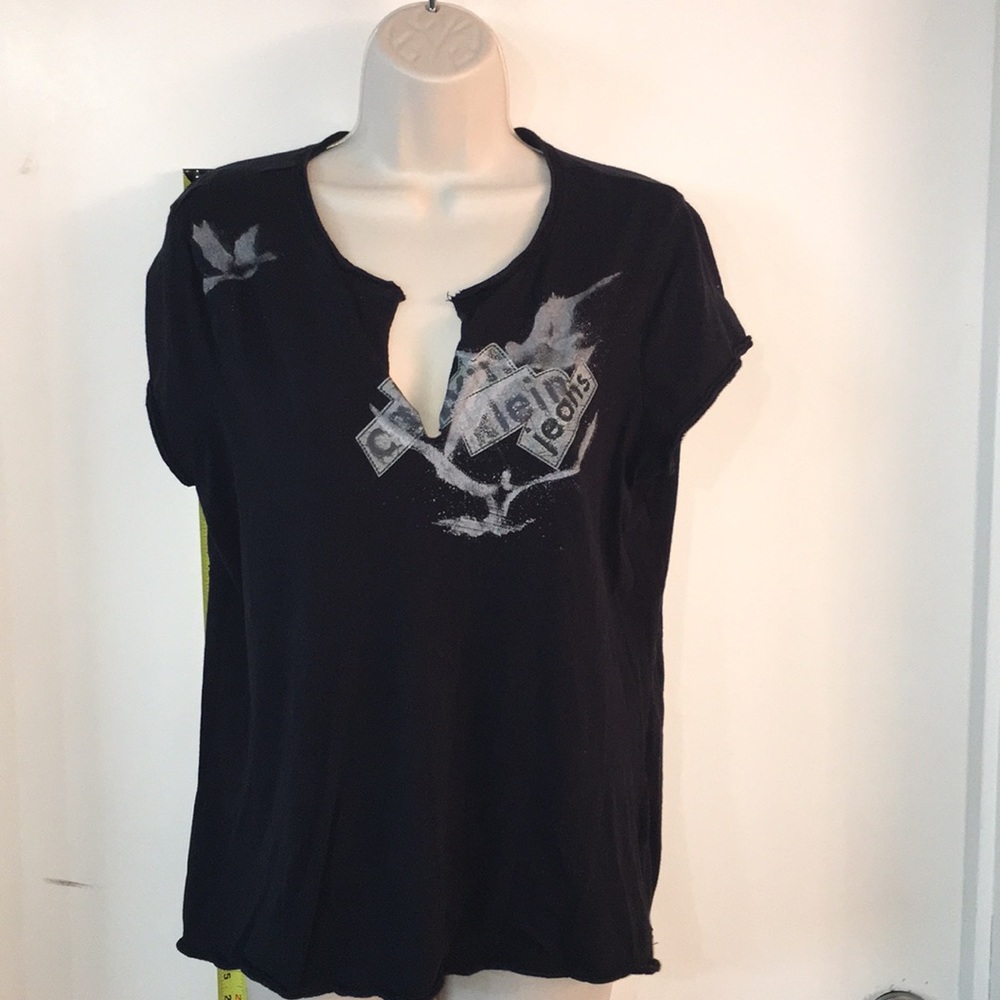 XL black Calvin Klein v neck t
